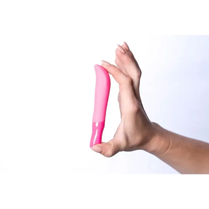 Maia Toys Female Sex Toys Maddie Rechargeable Silicone Bullet Maia Toys Female Sex Toys Maddie Rechargeable Silicone Bullet
